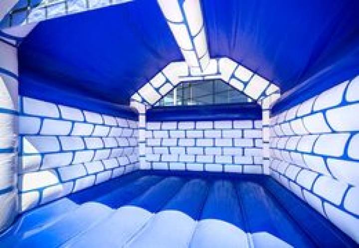 Springkussen Ridder Kasteel huren - Foto: 2