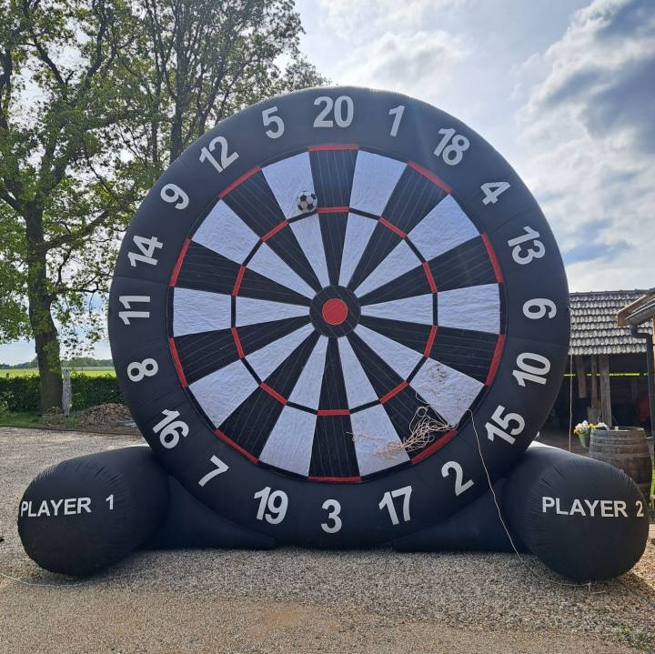 Opblaasbaar Voetbal Dartbord huren